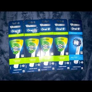 Oral-B brand new floss Ashland/precision clean replacement heads, 15 in total!